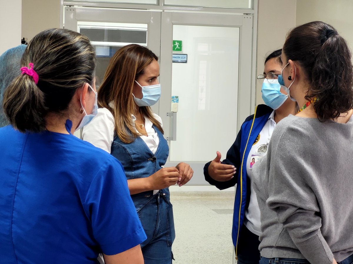 SanJosePopayan's tweet photo. El Hospital Universitario San José de Popayán E.S.E., su gerente, Doctor Juan Carlos Arteaga Cifuentes, y todos sus colaboradores, recibimos la visita de la Doctora Yessenia Velasco Mosquera, Gestora Social, quien estuvo recorriendo los diferentes servicios del hospital. https://t.co/Aku9u9Xe6T