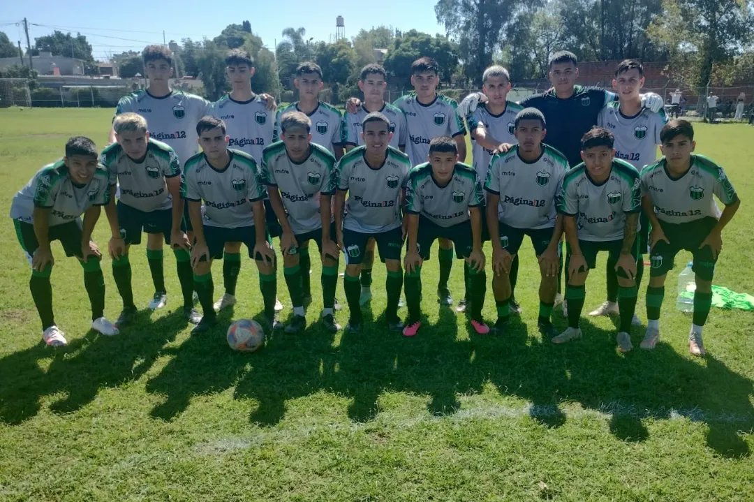 juvenilescanch's tweet photo. 💪🏻 Comenzó la acción.

Esta mañana las categorías 4ta., 5ta. y 6ta. se enfrentaron a San Miguel, en condición de visitantes.

Los resultados fueron:
* 4ta. División,
San Miguel 1 - 4 Nueva Chicago 
⚽ Varela (x2), López, M. y De Pascale https://t.co/D3reZYf3BJ