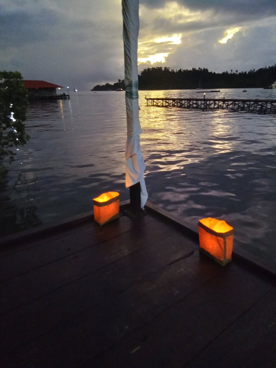 erkan_m_utku's tweet photo. Madem 9 günlük tatil var . Neden dunyanin diger ucu olmasin #rajaampat #lastparadise #endonezya endonezyadan sevgilerle . https://t.co/QFk9Nyn3V7