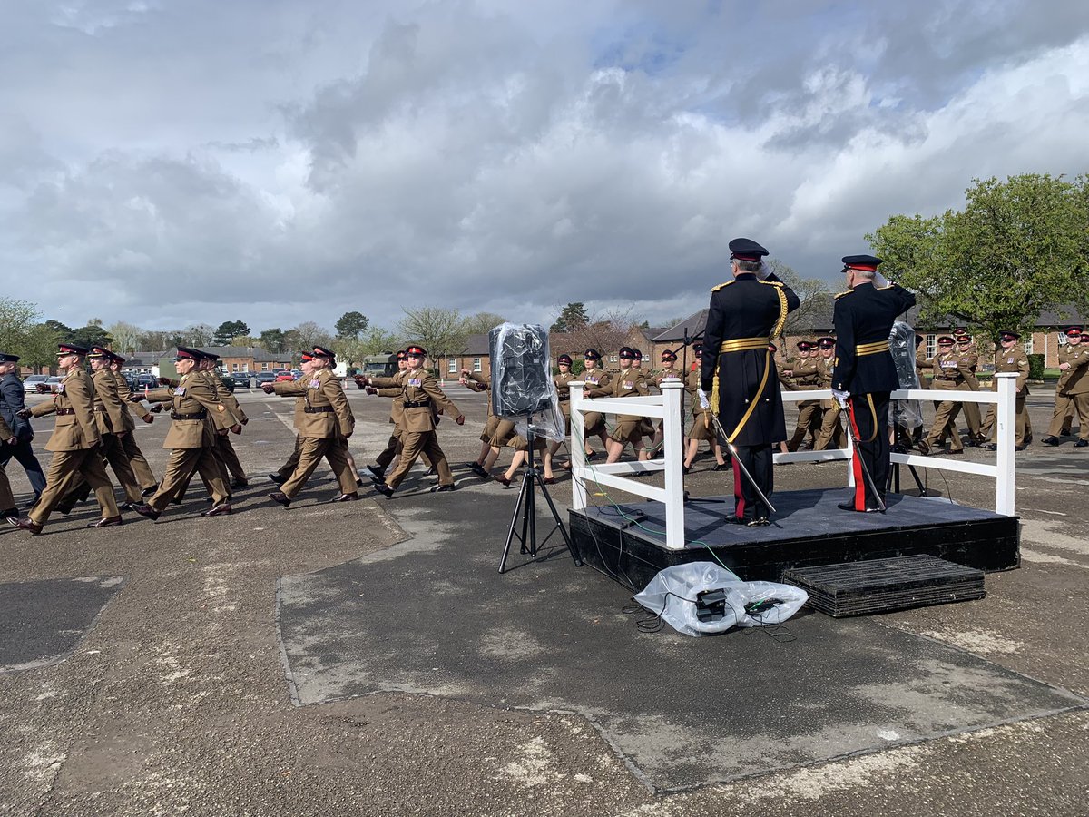 AMSCorpsCol's tweet photo. Wonderful opportunity to thank HQ @2MedX for their great work over the past 21 years preparing, generating, validating and innovating expeditionary healthcare. Moving forward as HQ 2 Medical Group as part of @ArmyMedServices 🇬🇧

#MakingTheBestBetter
@DMS_MilMed https://t.co/uBwI2URO7Z