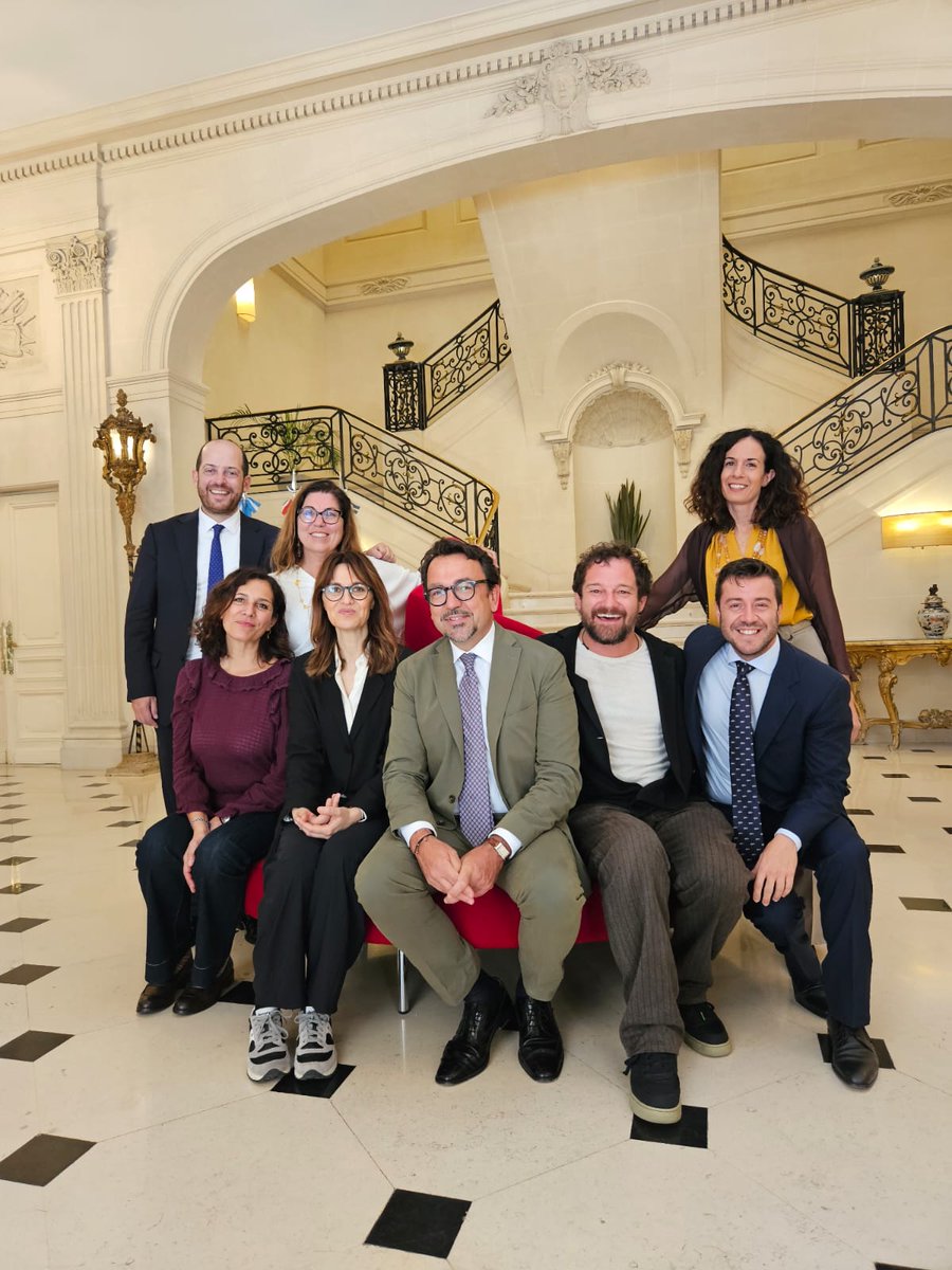 📽 El Emb. Lucentini se reunió en @italyinargentina con los directores de las películas 🇮🇹 de la 10° edición de la #SemanaDeCineItaliano 🇮🇹 del 4 al 10 de abril. ℹ Descubrí más⤵️ iicbuenosaires.esteri.it/es/gli_eventi/… @ItalyMFA_int