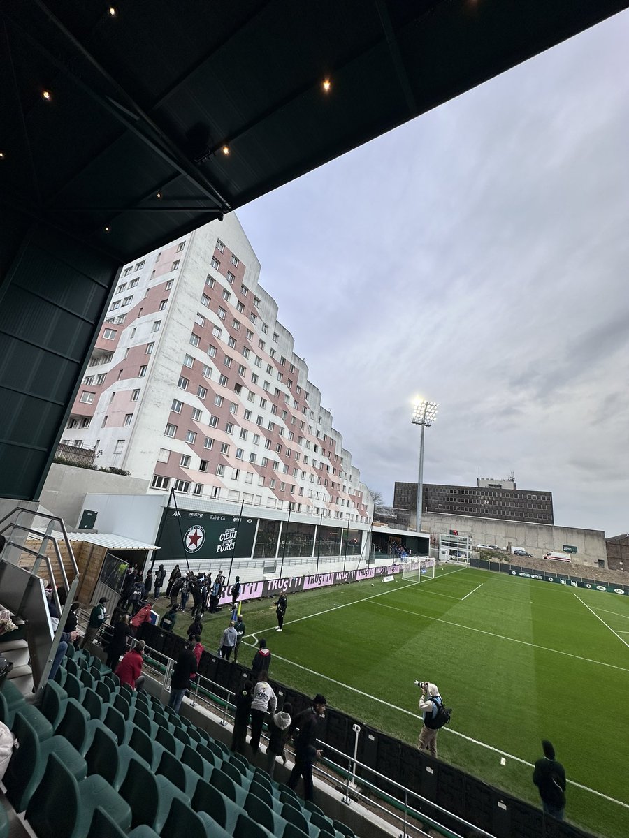 Merci pour la belle soirée <a href="/dorian_vicenzi/">dorian vicenzi</a> et bravo pour la victoire <a href="/RedStarFC/">Red Star FC ✪</a> 🔥