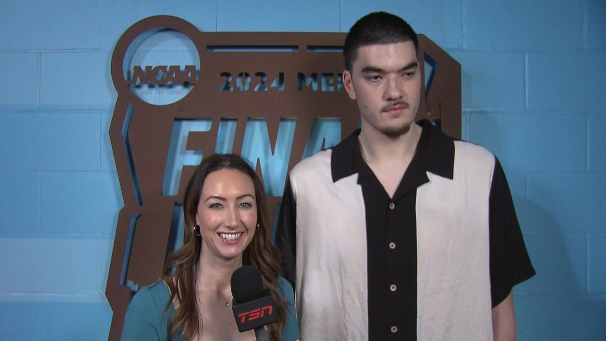 On Friday, Zach Edey 🇨🇦 collected his second AP Player of the Year award, becoming the first back-to-back winner since Ralph Sampson from 1981 to '83. He spoke to @clahanna about the honour and the energy within the team ahead of the #FinalFour: tsn.ca/ncaa/video/ede…