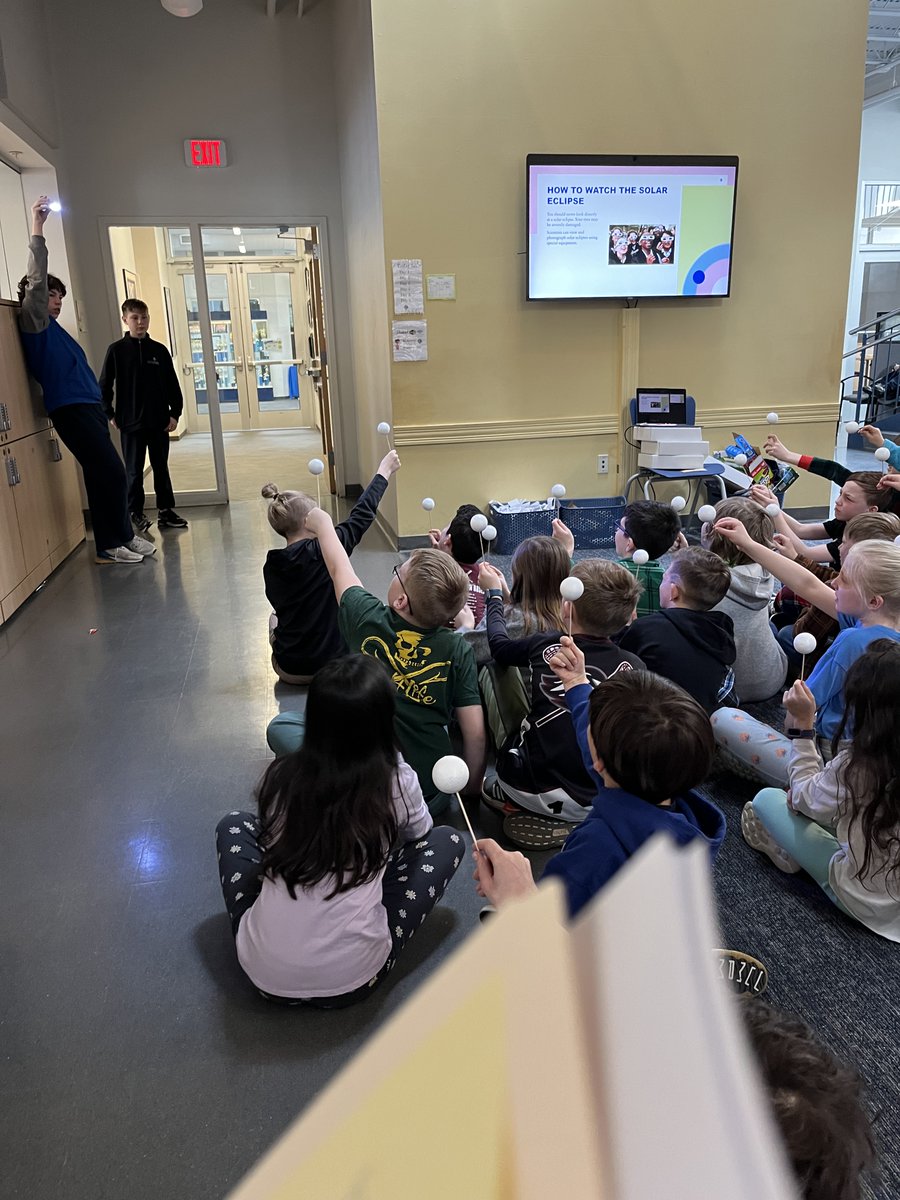 WorldAcademy_NH's tweet photo. In anticipation of the eclipse, World Academy Students have been busy with activities that bring to life learning about this celestial event.

#solareclipse #eclipse #school https://t.co/99ZfDepOBP