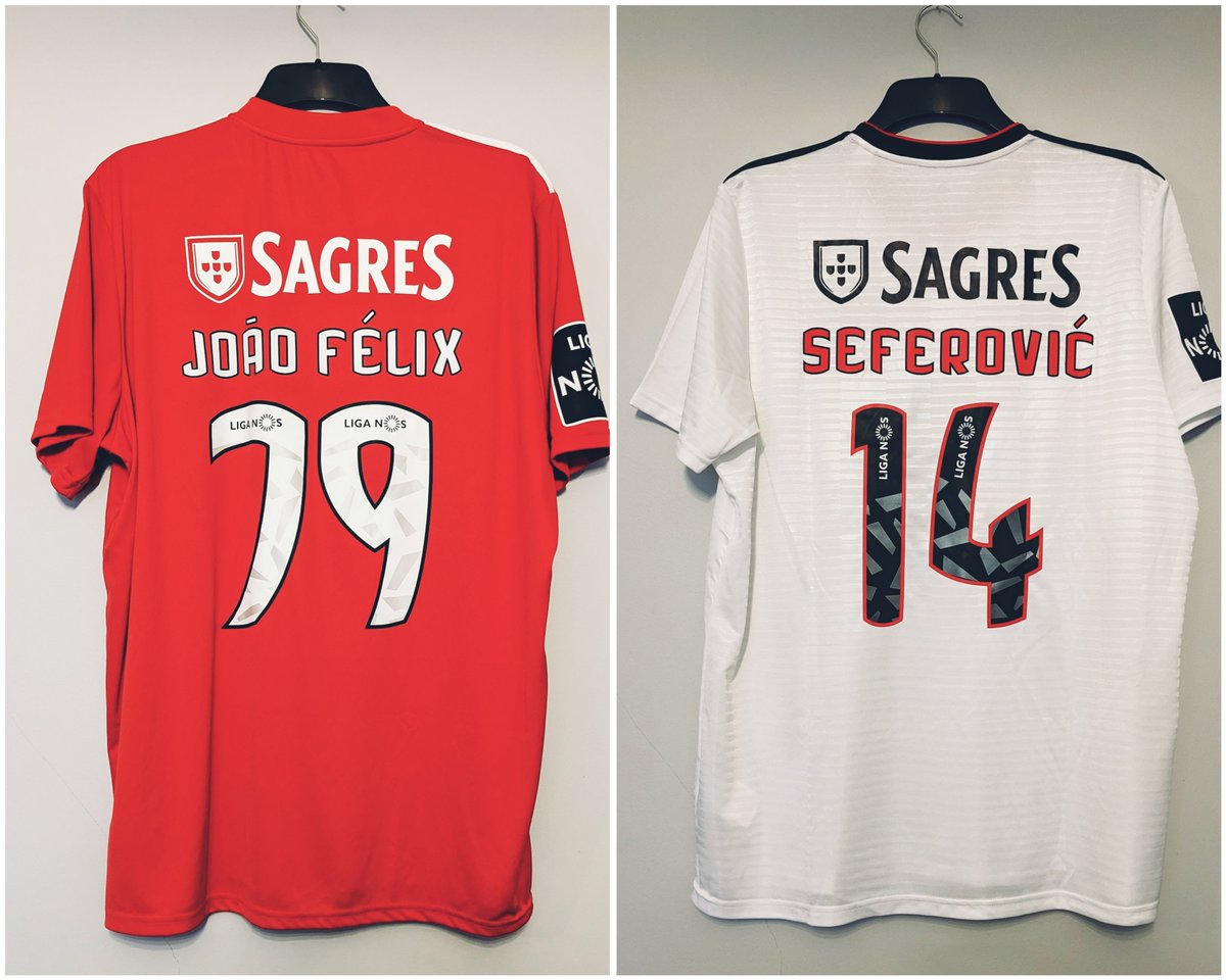 The 2nd of today's delivery is this 18/19 Benfica home shirt with João Felix nameset added. This completes the set alongside the away shirt with Seferovic nameset. This duo were absolutely superb that season. Big thanks to @Ftprint3 for all the printing work.