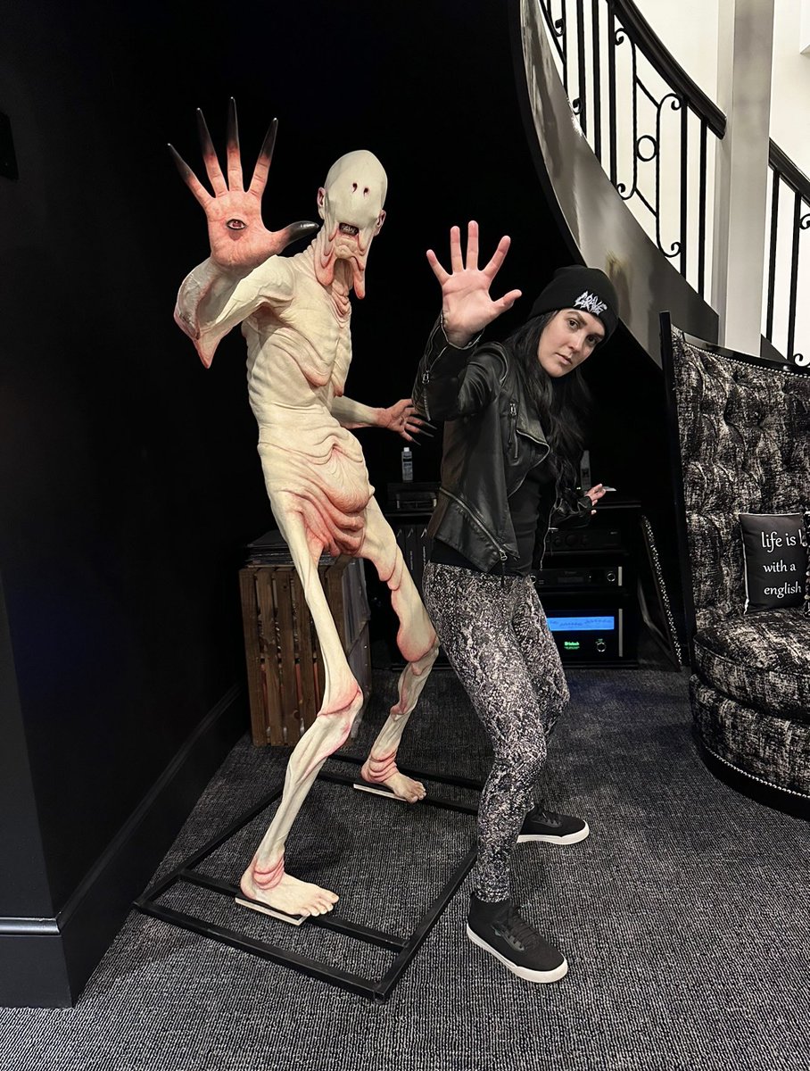 JeremyXWagner's tweet image. “Talk to the hand.”

#BreakingTheLawPR #GuillermoDelToro #PansLabyrinth @RealGDT