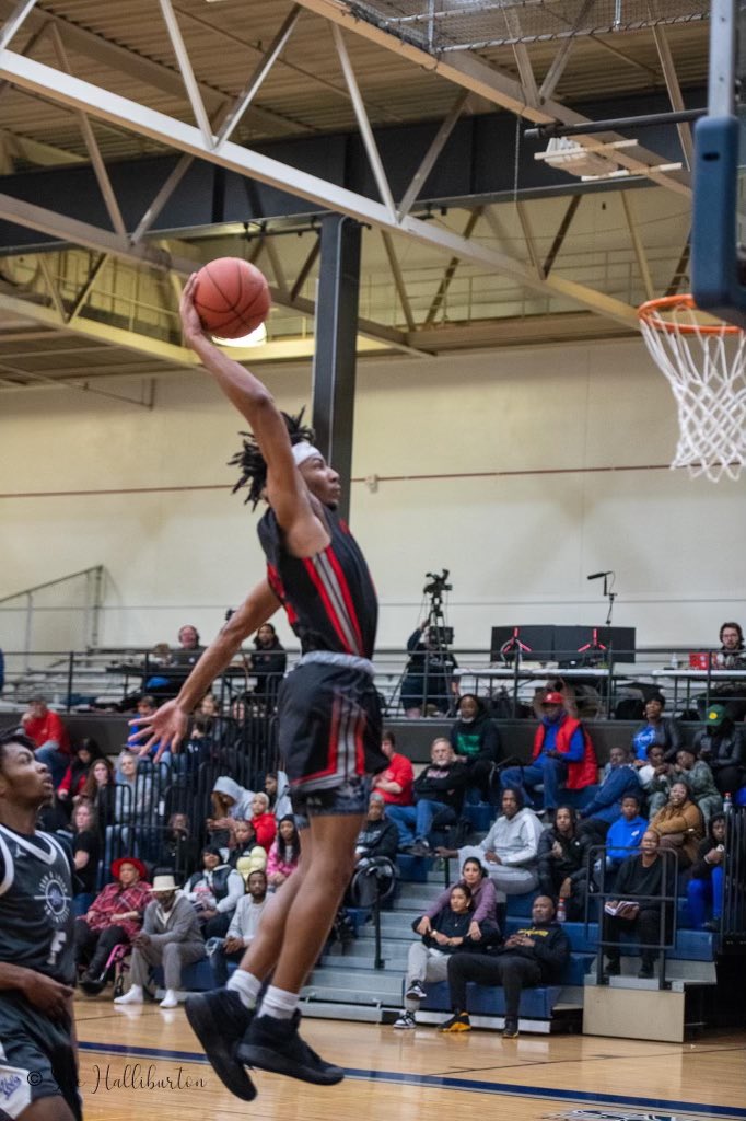 Full Season Highlights 
13.3 Ppg 46.2% Fg 37.7% 3pt 4.5 Rpg 1.9 Spg
#19 Team in the Country
HighlandCC All Tournament Team
1st Team All Region 
Region 16 Champ
youtu.be/FeS_X7ULWGI?si…