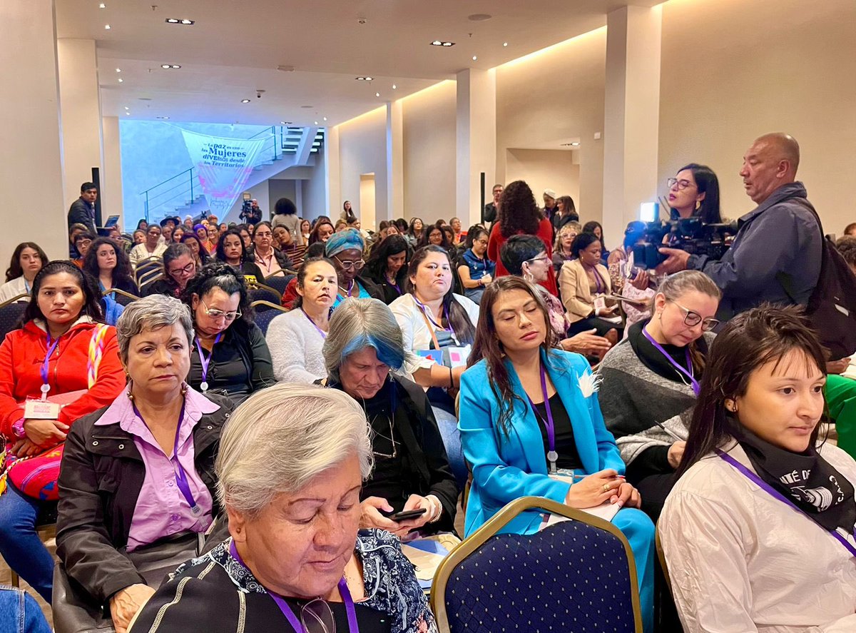 Plataformas de mujeres y personas LGBTIQ+ que integramos el Comité Nacional de Participación estamos elaborando propuestas para una participación activa y diversa en Diálogos de Paz con el ELN, donde se haga efectiva la inclusión de nuestros derechos #PazConParticipaciónMujer