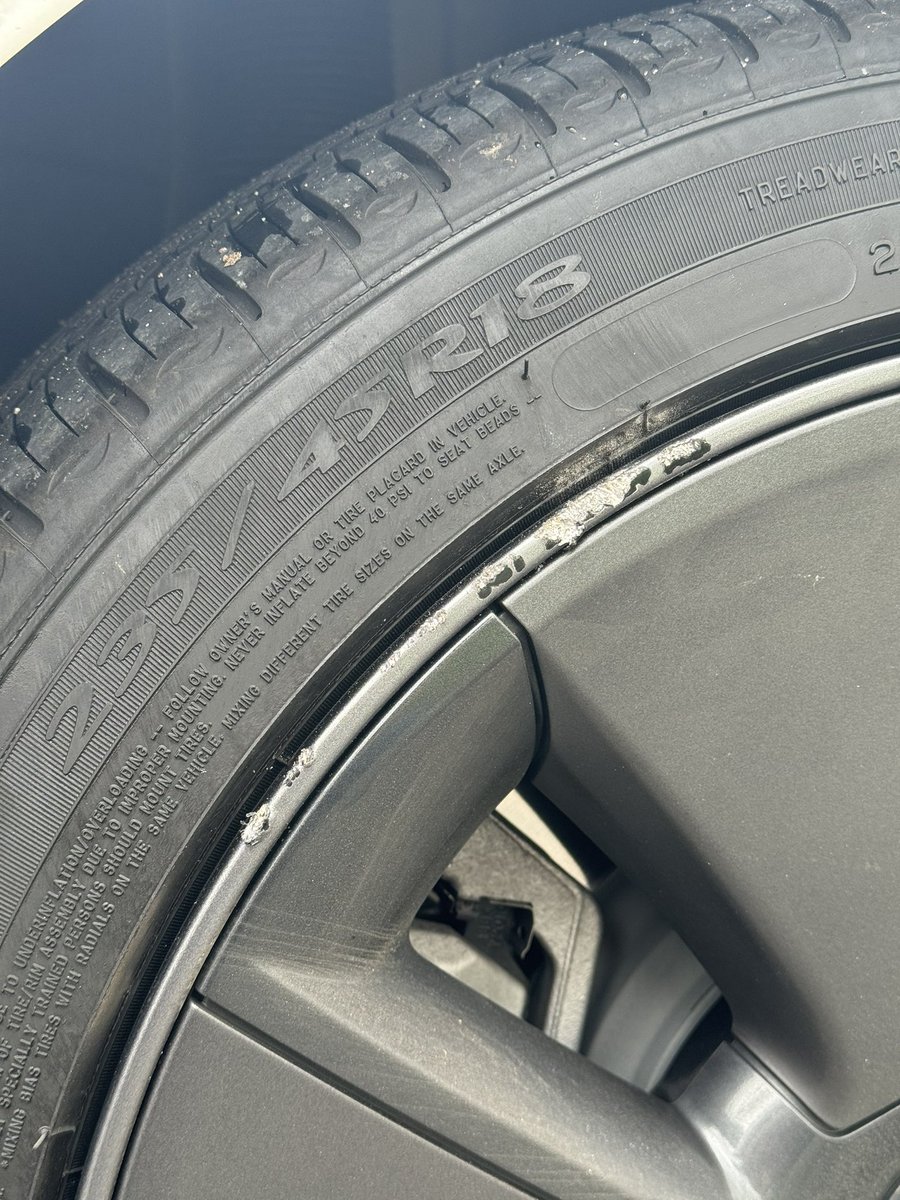 .<a href="/elonmusk/">Elon Musk</a> <a href="/Tesla/">Tesla</a> <a href="/aelluswamy/">Ashok Elluswamy</a> 

FSD 12.3.3 veers too much to the right. In 16,000 miles with my 23 M3 RWD, no curb rash with a human driving. 

FSD hit the curb on a right turn. Want better performance before paying. Willing to help fix, have reported it.