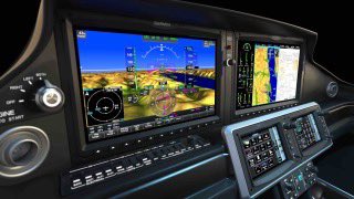 mtnlionaviation's tweet photo. Our team had a great time at the Cirrus event, held at the Truckee airport. We are always impressed by how Cirrus Aircraft consistently innovates and moves personal aviation further along. #CIRRUS #garmin #aviation https://t.co/hhJwlTgxmq