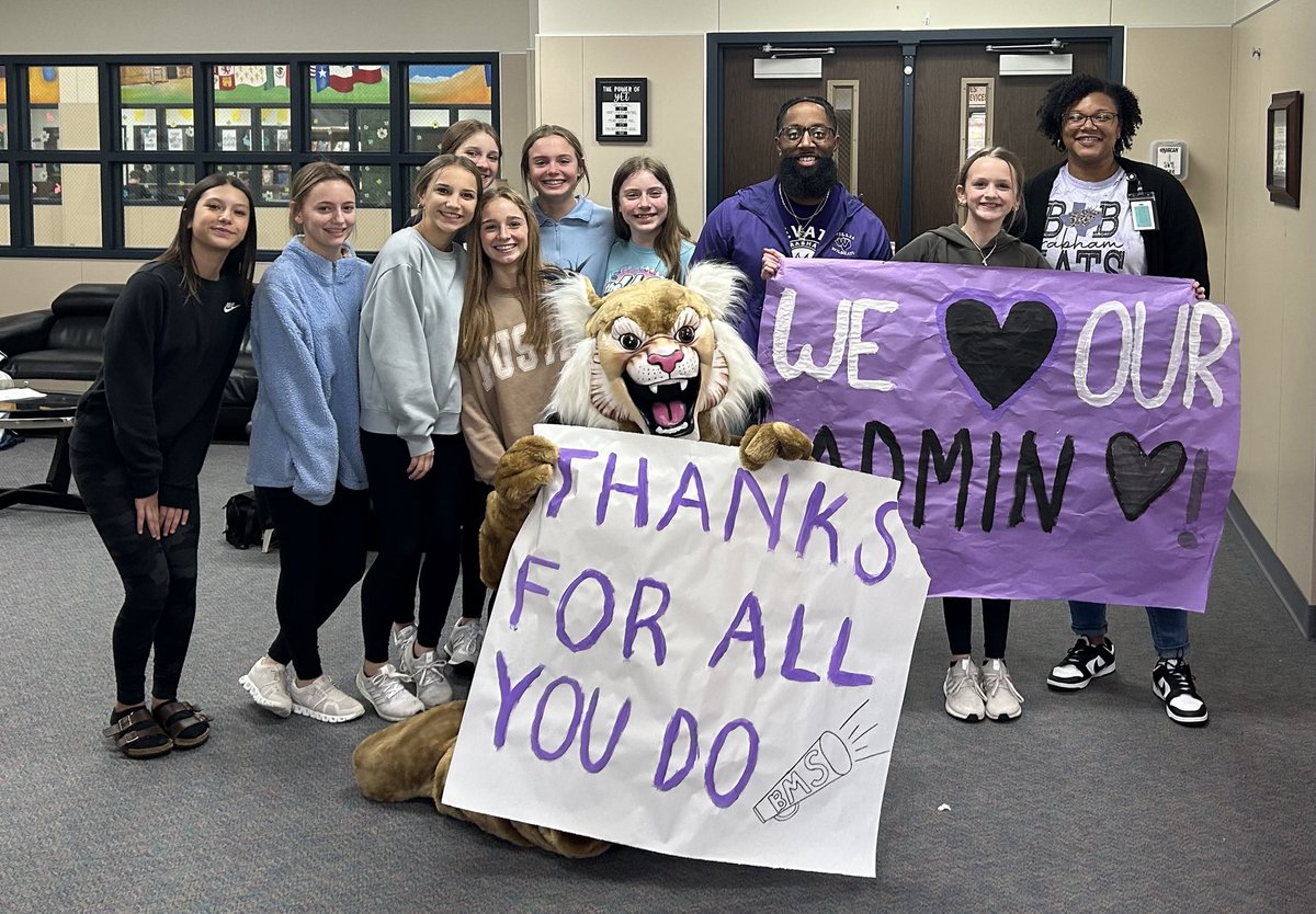 Our CheerKats absolutely love our amazing APs! 🎉🎉🎉🐾