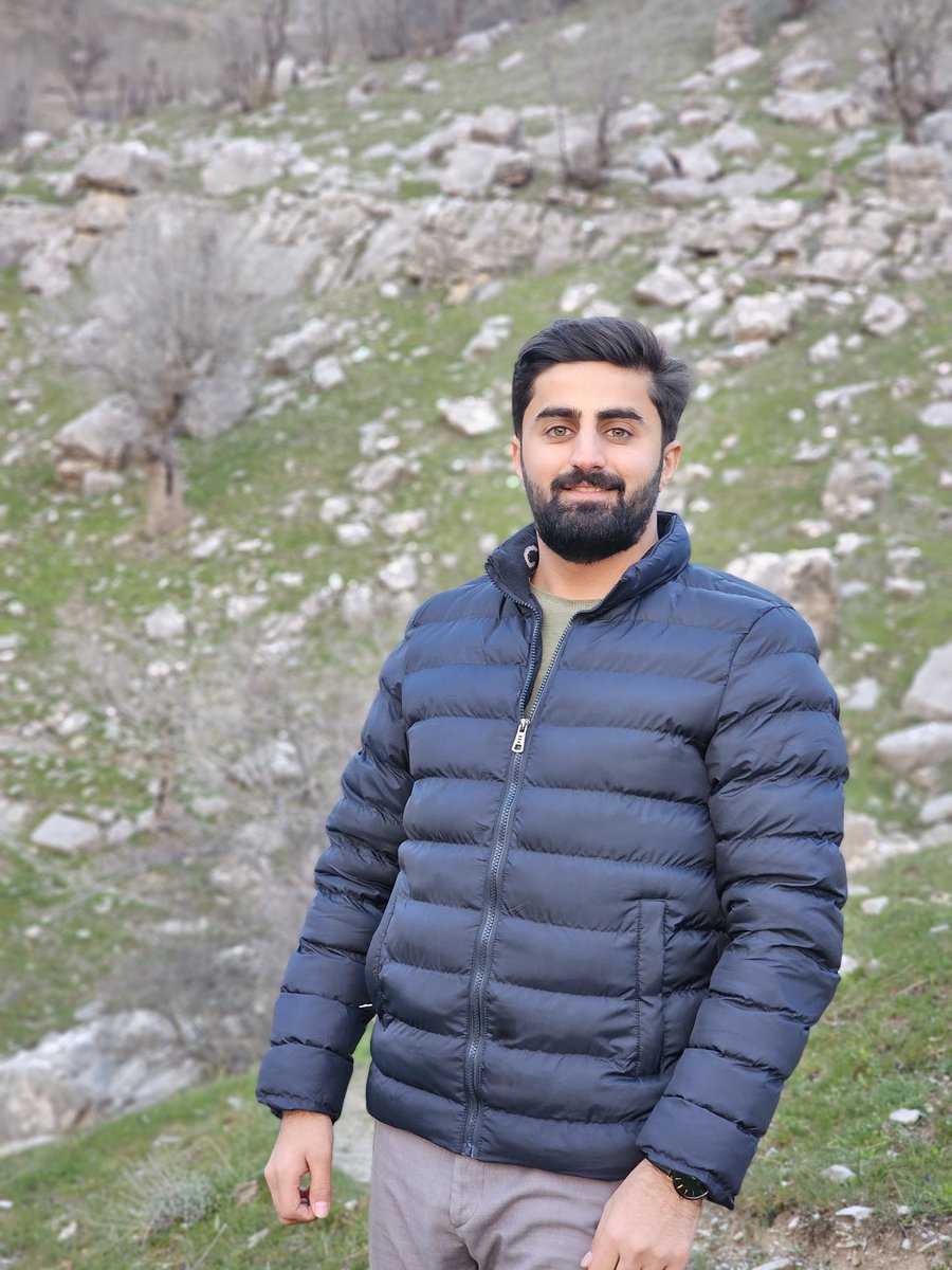 Sangar_Saeed3's tweet photo. ڕەفتارێکی سادە لە گرینگی پێدان
شەپۆڵێک دڵخۆشی درووست دەکات... https://t.co/YuH2duGhkw