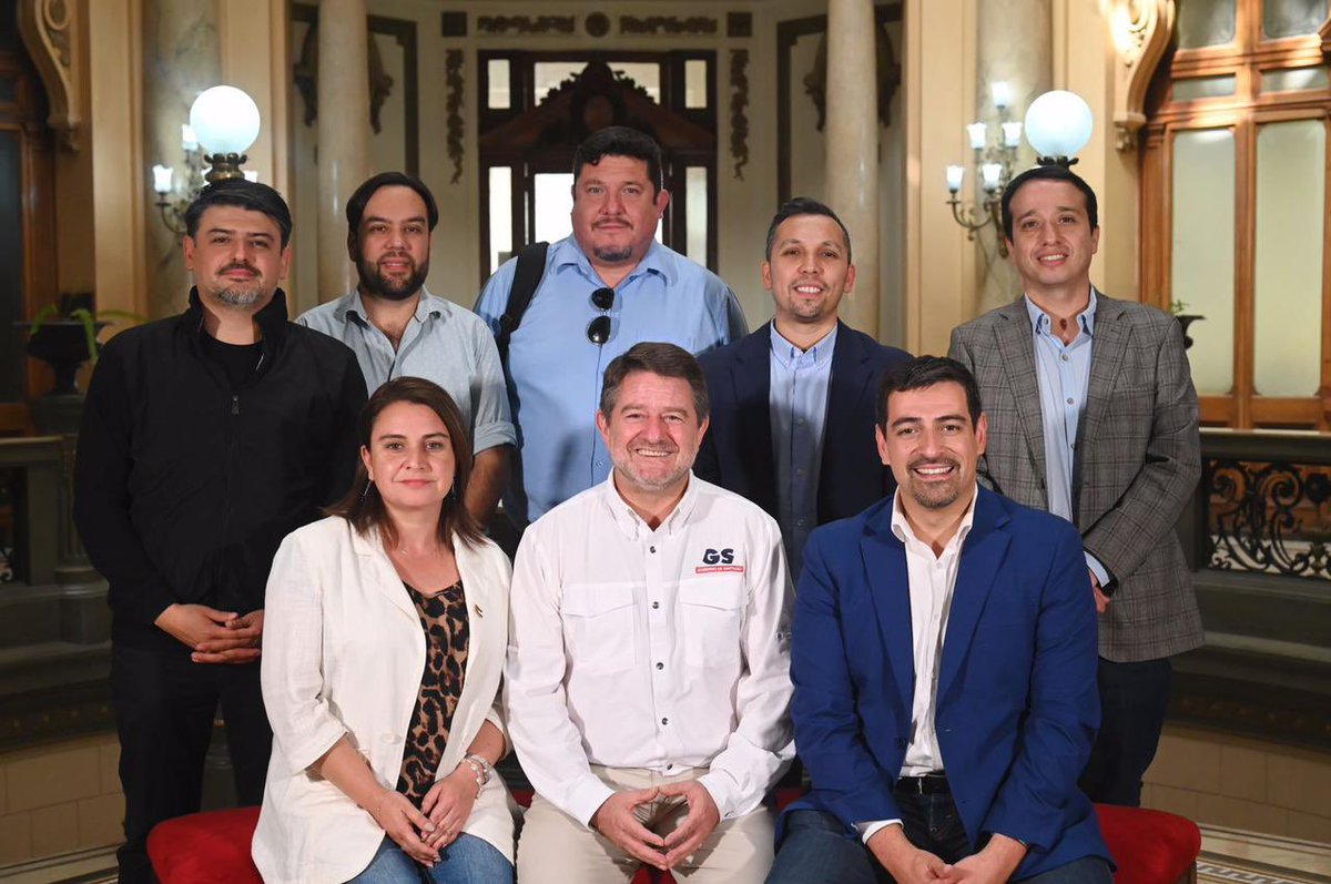 Claudio Orrego L. (@orrego) on Twitter photo Quiero agradecer el apoyo de los alcaldes y alcaldesas del progresismo de nuestra región, para ser candidato único por un pacto que nos incluya a todos y nos permita construir un Santiago más justo, verde y seguro. Concordamos con el llamado a la unidad de <a href="/mbachelet/">Michelle Bachelet</a> Quiero agradecer el apoyo de los alcaldes y alcaldesas del progresismo de nuestra región, para ser candidato único por un pacto que nos incluya a todos y nos permita construir un Santiago más justo, verde y seguro. Concordamos con el llamado a la unidad de <a href="/mbachelet/">Michelle Bachelet</a>