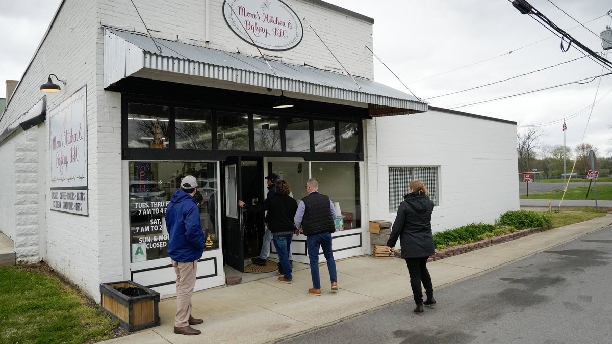 Had a great visit in Corydon at Mom's Kitchen and Bakery on my way back from Union County. Check out this great local spot for breakfast, lunch or coffee if you're in the area!