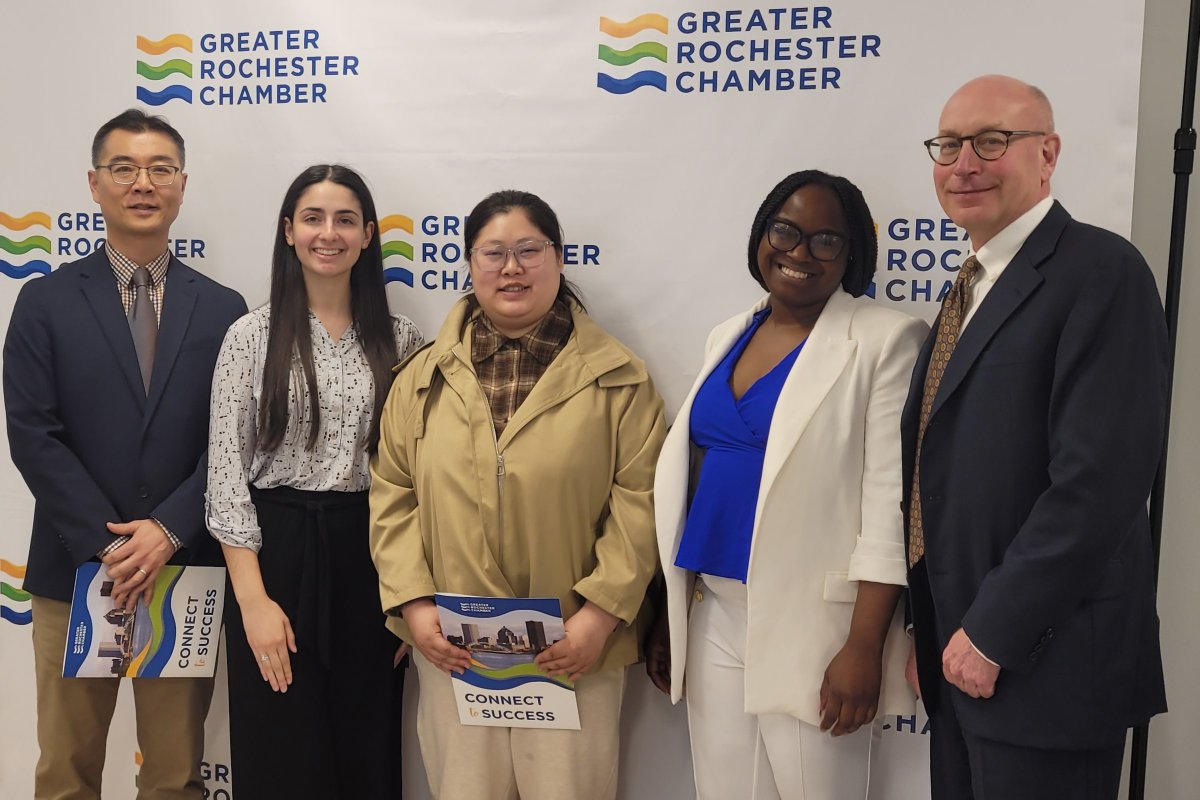 🌟Our #BusinessStudents had an amazing time visiting the local Chamber of Commerce HQ! 💼 Engaging discussions, #networking , and gaining valuable insights into our local #economy. Big thanks to @RochesterChambr for hosting us! 🤝 #Rochester #Brockport #BrockportBusiness🌐📈