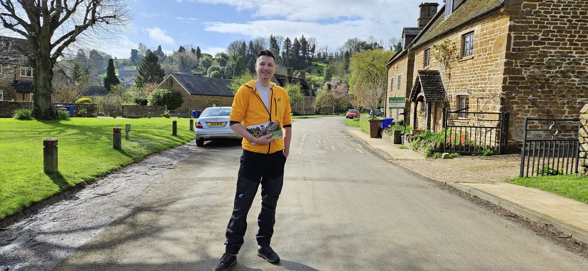 Another busy day speaking to voters. This time I've been in Hornton and Horley. Many voters here say they have given up with the Tories completely and will vote #Libdem for real change on 2 May at the #LocalElections