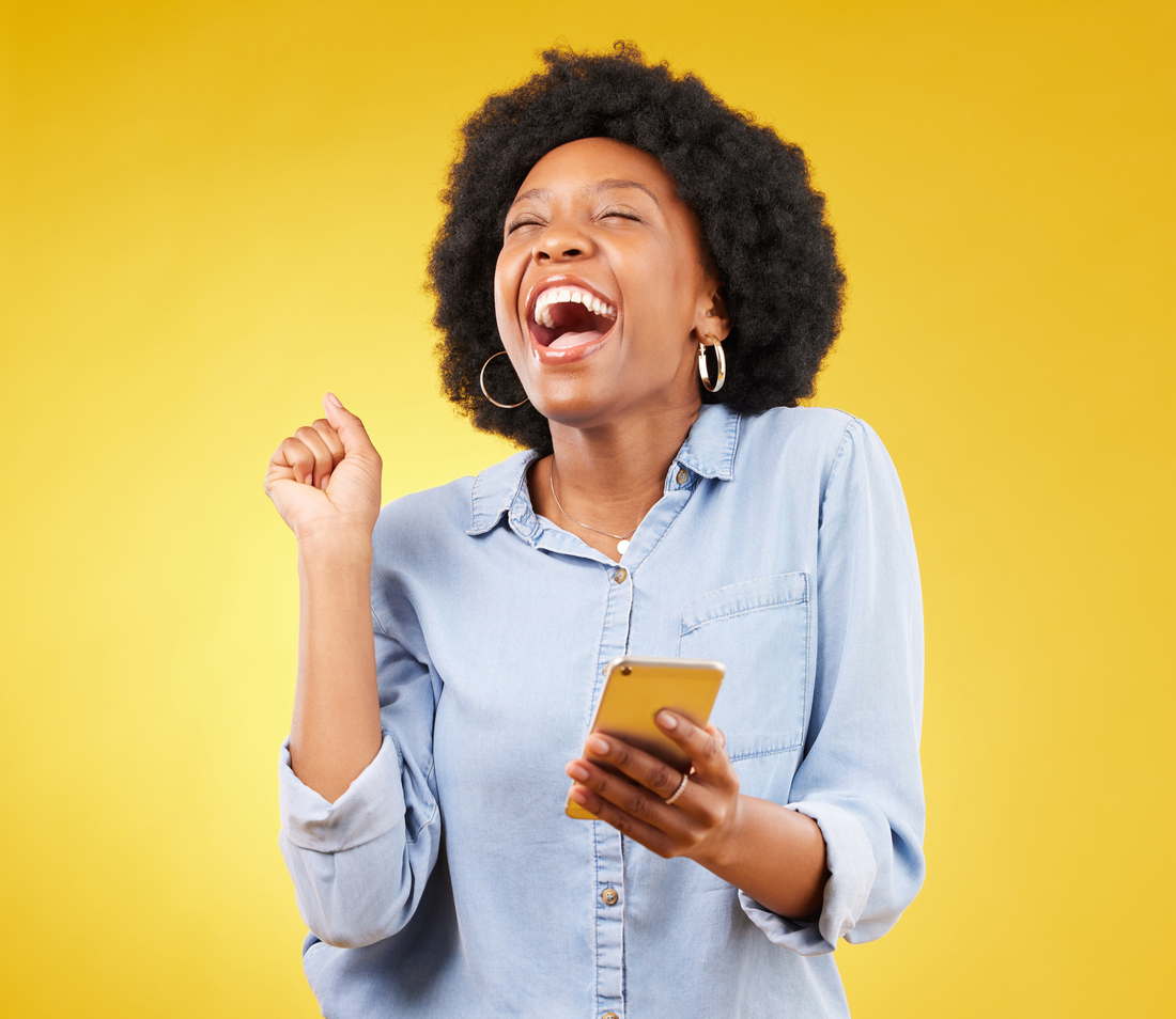 dailysunsa's tweet photo. Follow our WhatsApp channel and never miss out on the latest news, umgosi and entertainment stories at your fingertips📲
https://t.co/MlnBeeIyFK
#dailysun #WhatsAppChannel #statusupdate #dailyupdates #dailygossip #celebstories #currentaffairs #jokes https://t.co/E5PrepjEba