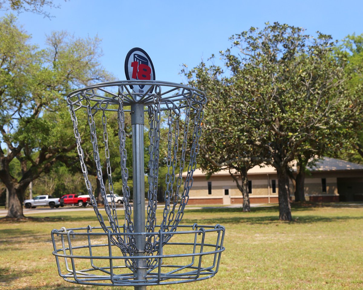 myescambia's tweet photo. ⛳ Escambia County Parks and Recreation recently added a new 18-hole disc golf course at Lexington Terrace Park, along with completing additional improvements to the popular regional park and dog park. 

📲 Read the full release here: https://t.co/2aFld0jrwQ https://t.co/B1eJPozLLg