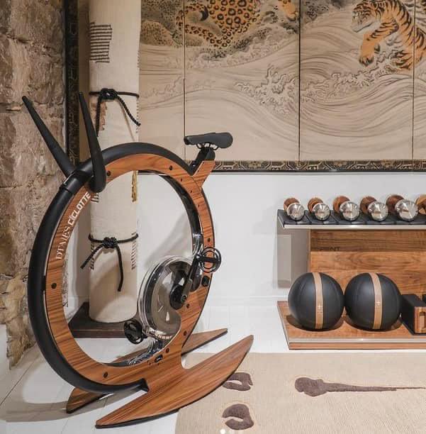 The Ciclotte project was born from the evolution of Ciclò, the original concept of monocycle designed to meet the need for sustainable urban mobility.
fivestarportugal.com/luxury-fitness…