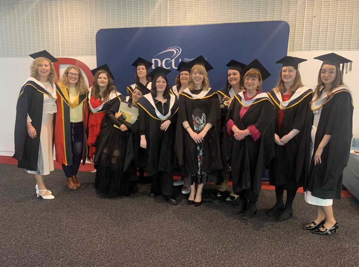 Happy graduation day to our wonderful @DCUSchoolofEng MA in Children’s and YA Literature students! 🎓🎓🎓🎓🎓🎓🎓🎓🎓🎓🎓🎓🎓 It has been such a pleasure chairing the MA during your time with us!