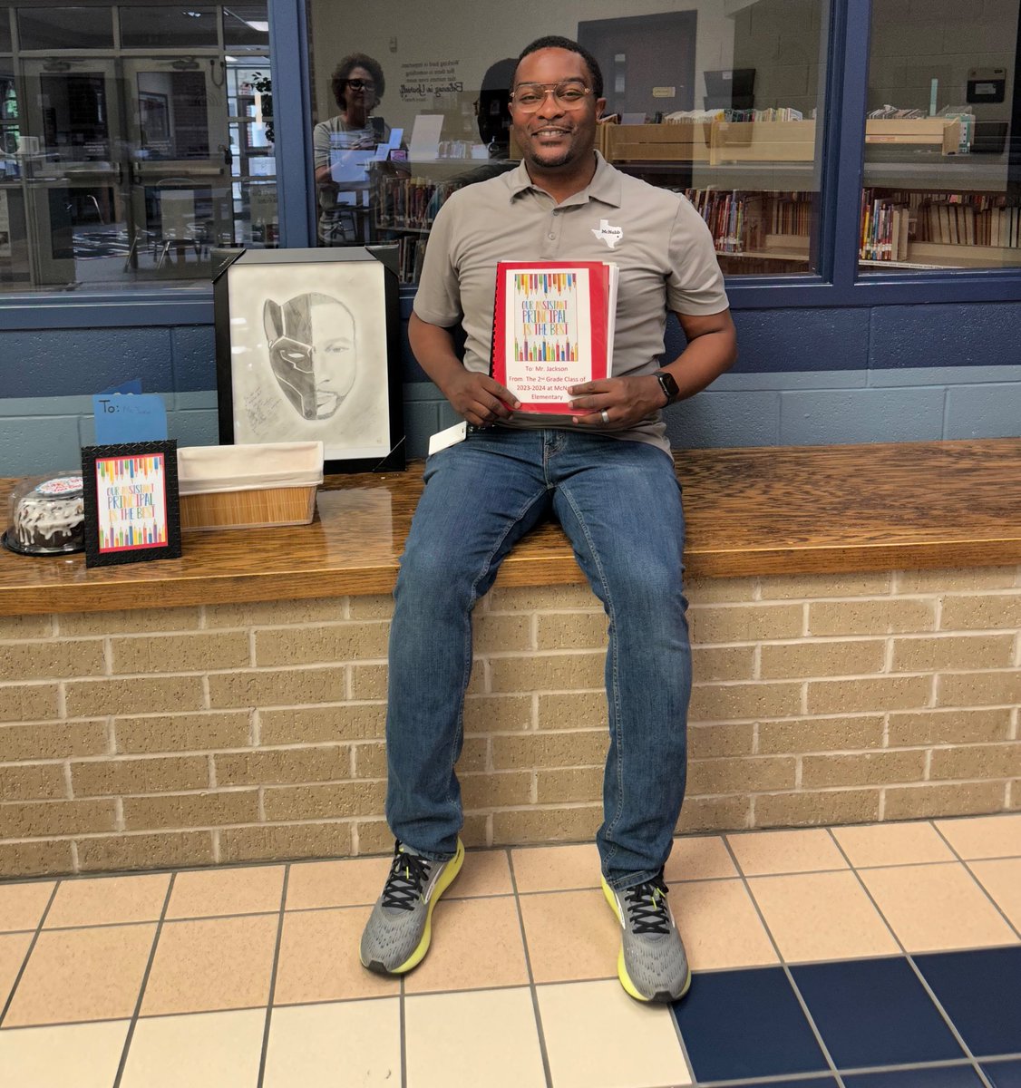 justinbjackson's tweet photo. I want to send a special thank you to the staff at McNabb for making Assistant Principal week special.  I really appreciate the love!  💛 https://t.co/Zc4ehr7J5R