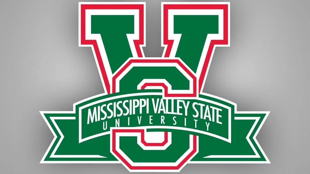 AGTG🙏🏾After a great conversation with <a href="/CoachThompson6/">Coach Jesse Thompson</a> I’m beyond blessed to receive my first D1 offer from Mississippi Valley State University #BrickByBrick <a href="/Coach_kwade/">Kendrick Wade</a> <a href="/ValleyStateFB/">Mississippi Valley State University Football 🟢🔴</a>  <a href="/shelton_gandy/">shelton gandy</a> <a href="/PrepRedzoneMS/">Prep Redzone Mississippi</a> <a href="/Coachstrib/">Kiery Stribling</a> <a href="/247recruiting/">247Sports Recruiting</a> <a href="/DemetricDWarren/">Demetric D. Warren</a>  <a href="/MauriceMilsap/">Coach Milsap</a>