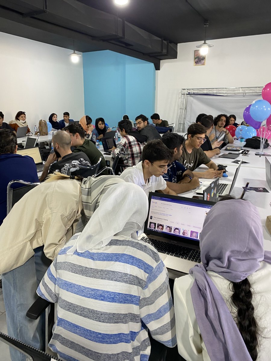 abbas_dp's tweet image. اینم از شیراز خودمون هست با حدود ۱۶۰ نفر مشارکت کننده در دو تا سالن