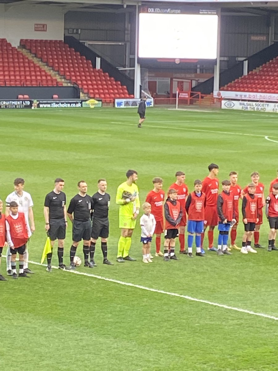 DCGSSport's tweet image. Brilliant performance from Ollie Spicer and England U18 schoolboys tonight to defeat Rep Ireland 4-0. Ollie assisted the 2nd and scored the 4th goal ⚽️