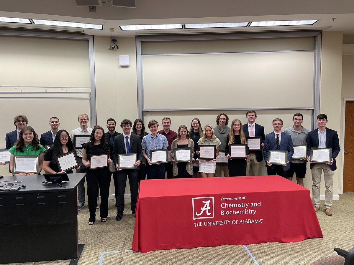 Congratulations to recipients of departmental honors during the Chemistry Honors Ceremony.