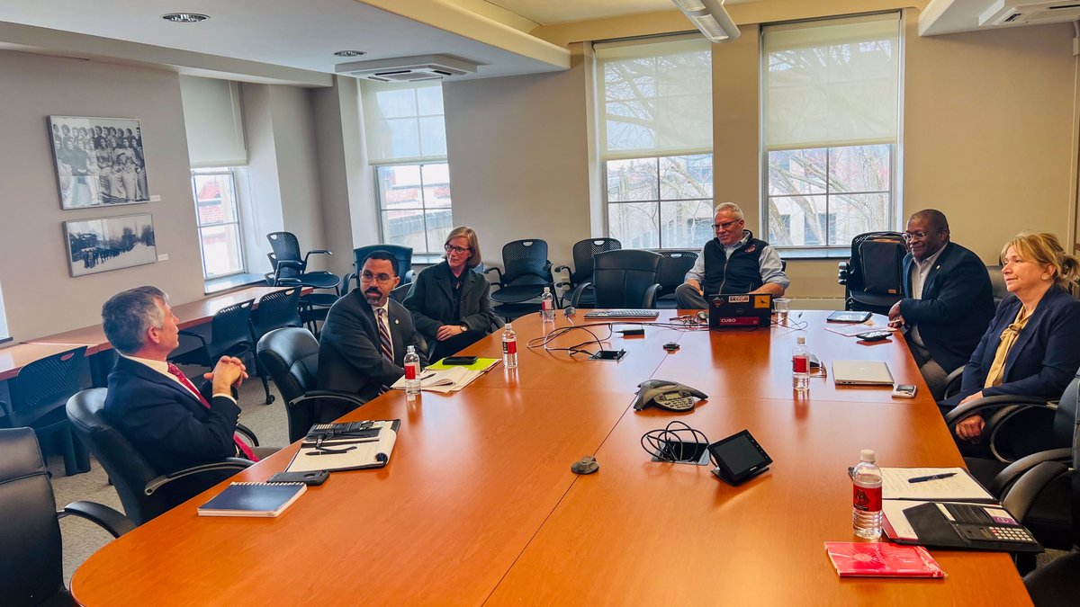 SUNYChancellor's tweet photo. Great day in "gorges" Ithaca for stops at @cornellilr, @CornellCHE, & @CornellCALS! Brilliant conversations, exploring ongoing initiatives, touring the under-renovation Plant Sciences building, and discussing exciting advances in geothermal energy all made for a fantastic visit.  Thanks for having me!