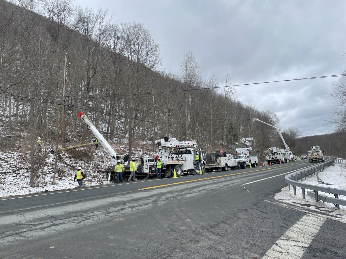 Our crews are out in full force across our Mechanicville division and we won’t stop working until we restore all 936 customers who remain without power. We anticipate restoring the majority of our impacted customers by 8pm tonight. More: ow.ly/G7xi50R9ETU