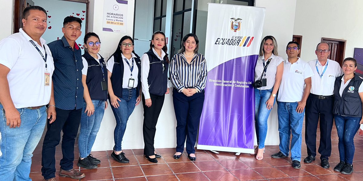 📌La Coordinación Zonal 2 de @RegistroCivilec en trabajo articulado con el #GADSantaClara inauguró la agencia itinerante del cantón Santa Clara, provincia de Pastaza.

✅En evento solemne se realizó la entrega de la primera cédula emitida en el lugar.
#ElNuevoEcuador