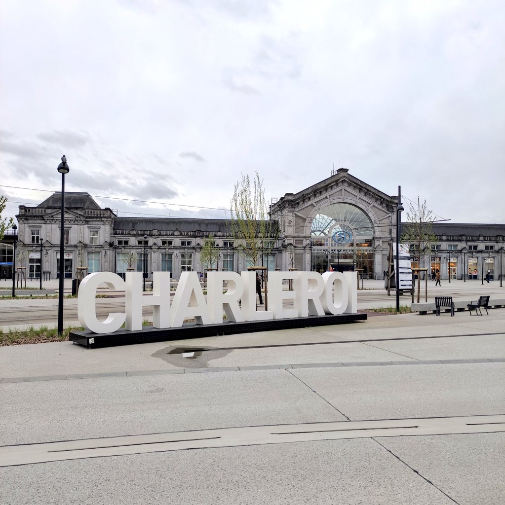 There's no “ I ❤️ ” in front of “Charleroi”, because no one loves Charleroi.