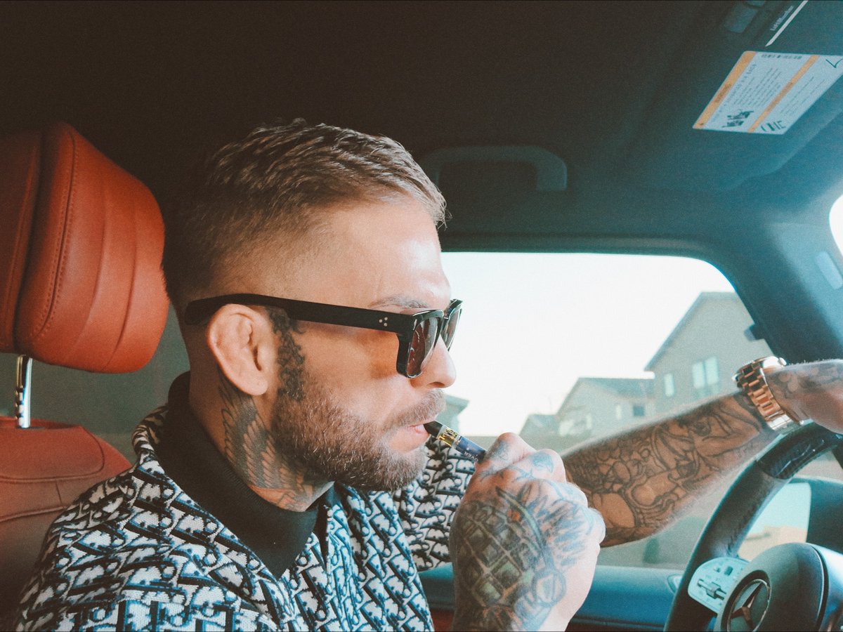 Cody Garbrandt x Savvy 💨

Smoke like the legend: bit.ly/3YKuCZp