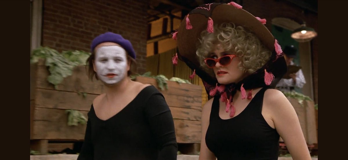 DragMe2TheMovie's tweet photo. some outfit inspiration courtesy of Judy (@missjuliebrown ) in SHAKES THE CLOWN (1991) https://t.co/EIJLGYZSFh