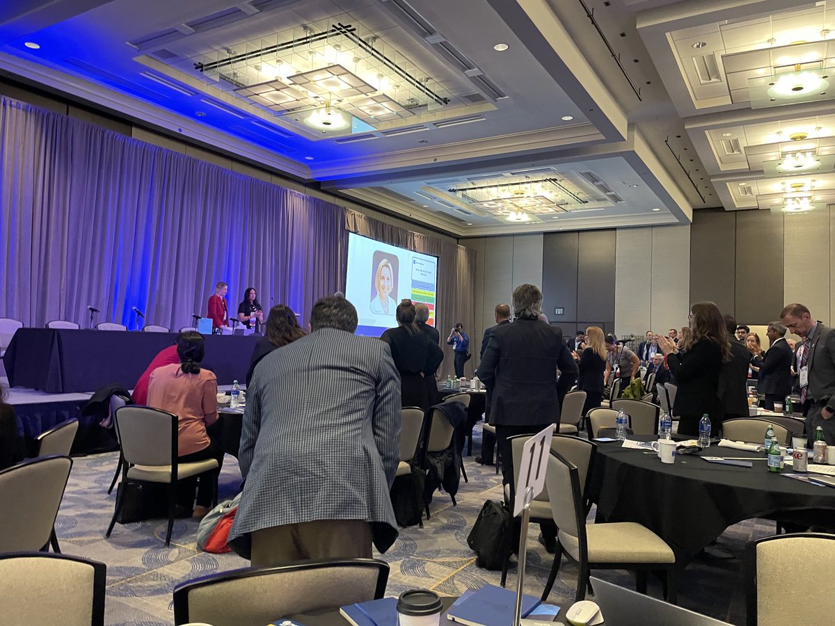 A standing ovation for the beloved ⁦@NicoleLohrMD⁩ for serving as the #ACCBOG Chair! Thank you for the incredible leadership and tireless work for the ⁦@ACCinTouch⁩ members! ⁦⁦@renujain19⁩ ⁦@DrToniyaSingh⁩ ⁦@GarimaVSharmaMD⁩ ⁦@DrToniyaSingh⁩