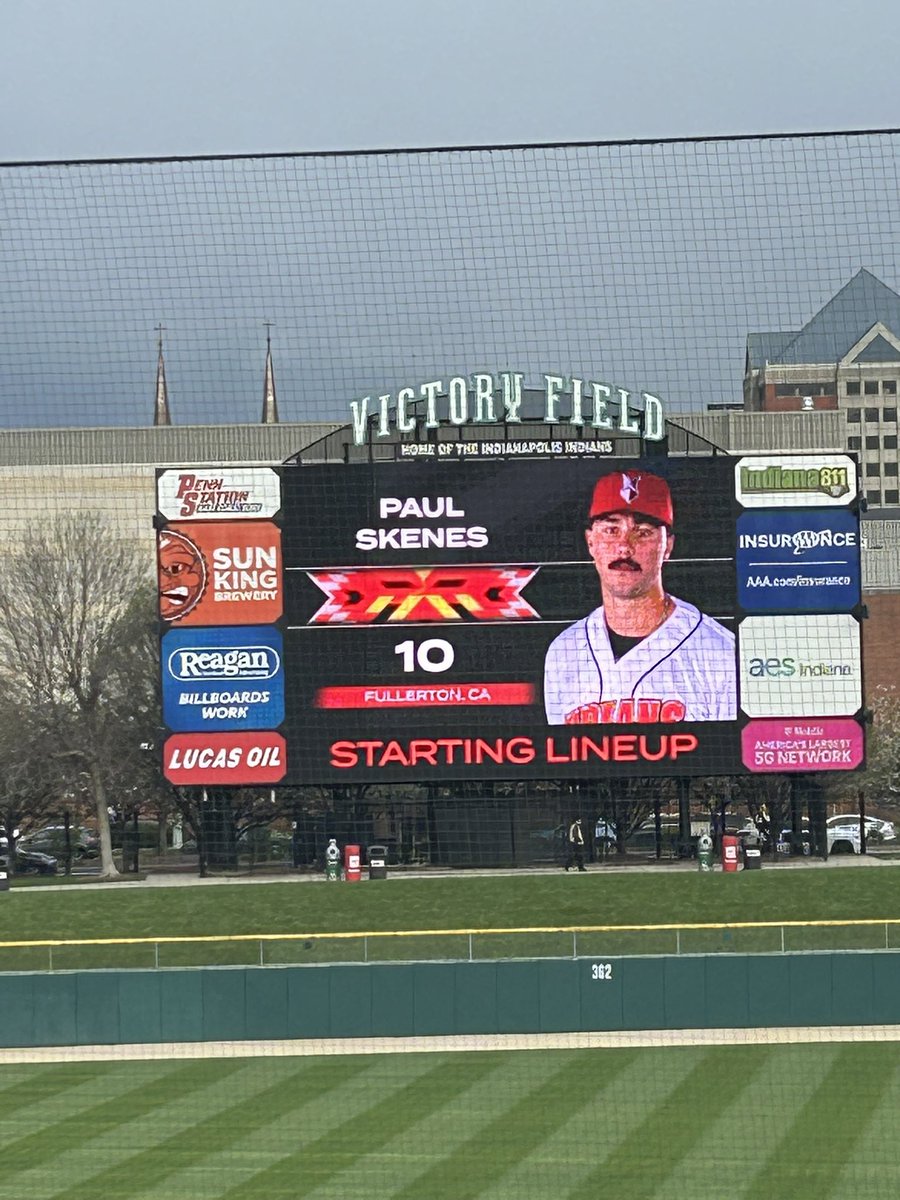 HitTheCutPlease's tweet photo. Beautiful evening watching the future GOAT @indyindians https://t.co/fgI5AB2gdX
