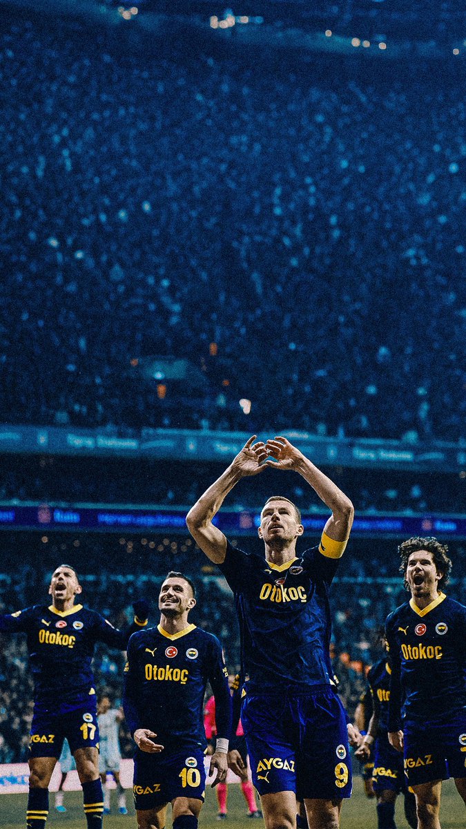 Bu takım Urfa'ya gidecek ve o kupayı kaldıracak. Ali Koç takımı tam kadro Urfa ya götür ben bu adamların kupa kaldırmasını istiyorum oyuncular ne derse o olur  #AsKadroUrfaya