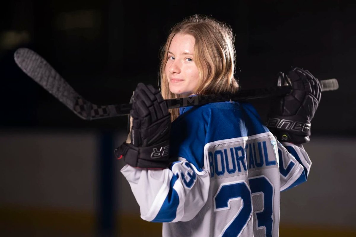 (GALLERY_-Meet the 2023-24 All-Federation girls hockey first team. buffalonews.com/multimedia/mee…