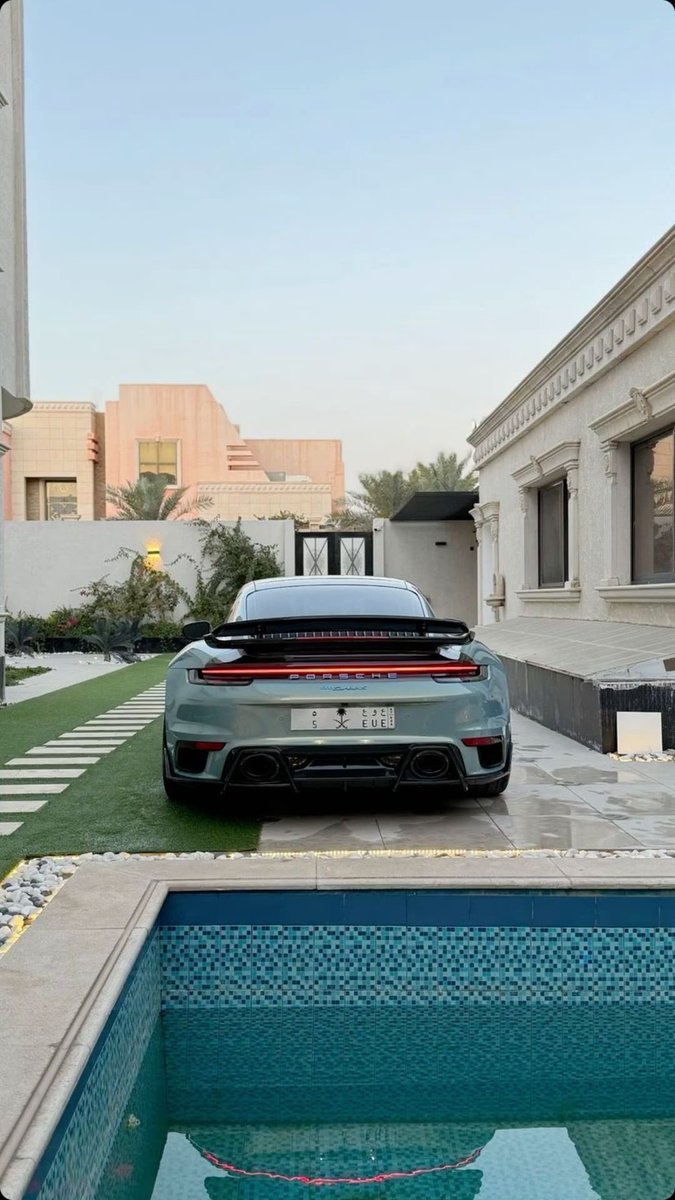 VINTAGE (@carsighting) on Twitter photo 