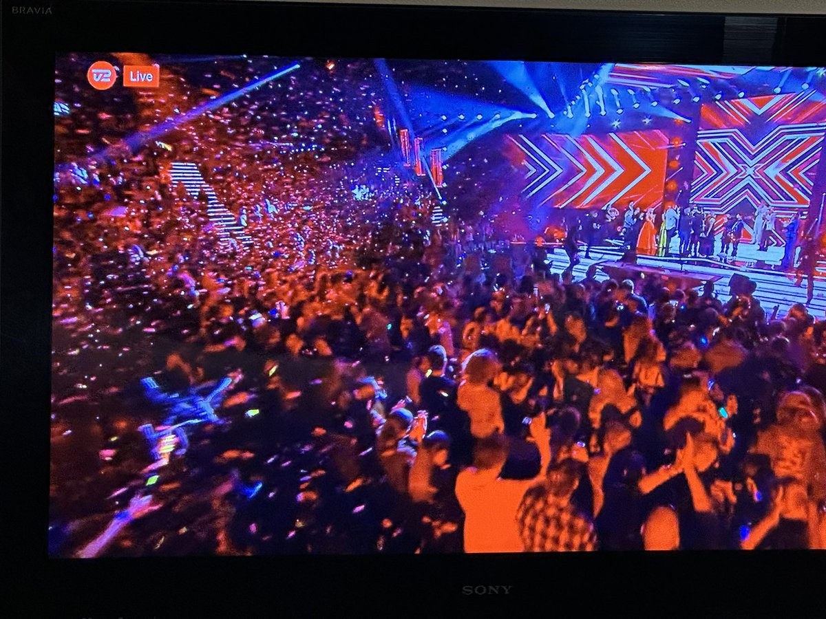kaaretraberg's tweet photo. Yes!!! ✨✨��️⭐️⭐️
Helene Frank. Tillykke!!!!
#xfactordk https://t.co/HUyMlqssYr
