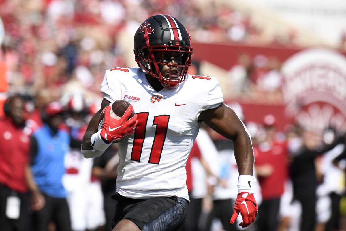 Western Kentucky WR Malachi Corley has been one of the busiest prospects this draft season. He’s already had top 30 visits with the #Steelers, #Cowboys, #Browns, and #Ravens Coming up in the next 10 days he has top 30’s with the #Panthers, #Buccaneers, #Saints, #Seahawks,…