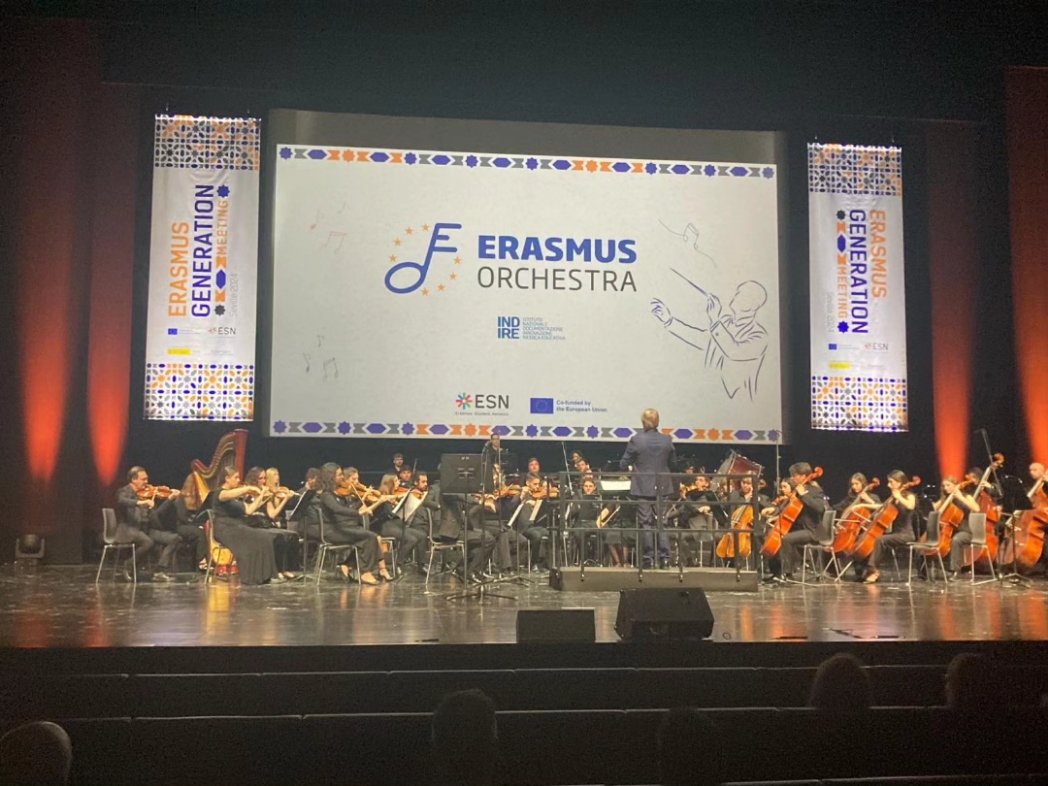 mirasierraies's tweet photo. Allí también ha tenido la suerte de participar en el encuentro Erasmus #EGM2024, en el que ha formado parte de una mesa redonda y ha podido disfrutar de la #ErasmusOrchestra. 
#ErasmusPlus
#ErasmusPeace
@sepiegob https://t.co/UlPKvsxoIK