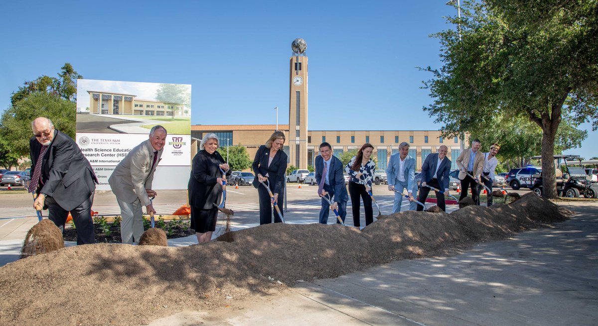 The latest chapter in TAMIU's growth and development story was celebrated with Groundbreaking Ceremonies for the construction of the Health Sciences Education and Research Center and the expansion of the Western Hemispheric Trade Center. More: news.tamiu.edu/groundbreaking…