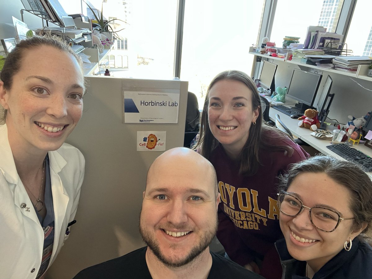 Members of the Horbinski lab & #NSTB posing for a cell-fie 📸 #TGIF #selfie #Scientists We’ll be having fun with our sticker selfies in the lab this spring 😁