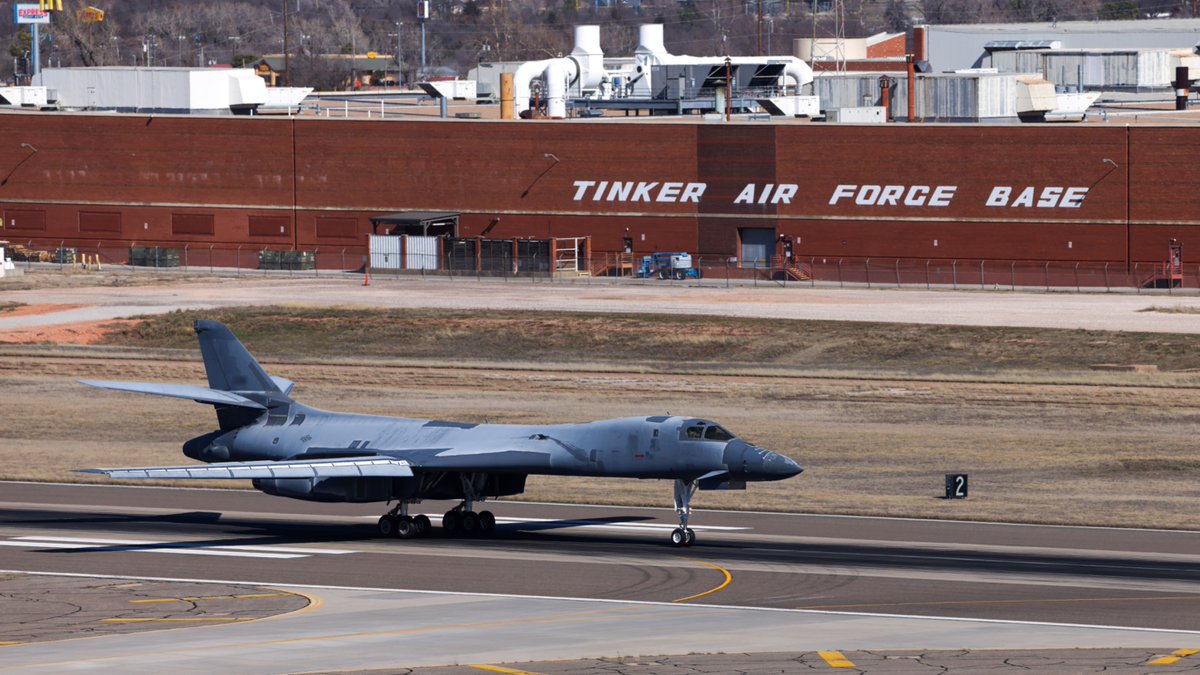 Retirement wasn’t in the cards for this BONE. A B-1B Lancer known as “Lancelot” will be regenerated and return to the active fleet. Read the full story here: tinker.af.mil/News/Article-D… #BONE #Lancer #B1B #AVGeek #USAF