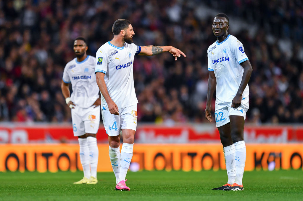 7 - Marseille en déplacement chez les autres équipes du Top 8 en Ligue 1 cette saison :

❌0-4 à Paris
❌2-3 à Monaco
❌0-1 à Nice
❌0-1 à Lens
❌0-1 à Brest
❌0-2 à Rennes
❌1-3 à Lille

Débandade. #LOSCOM