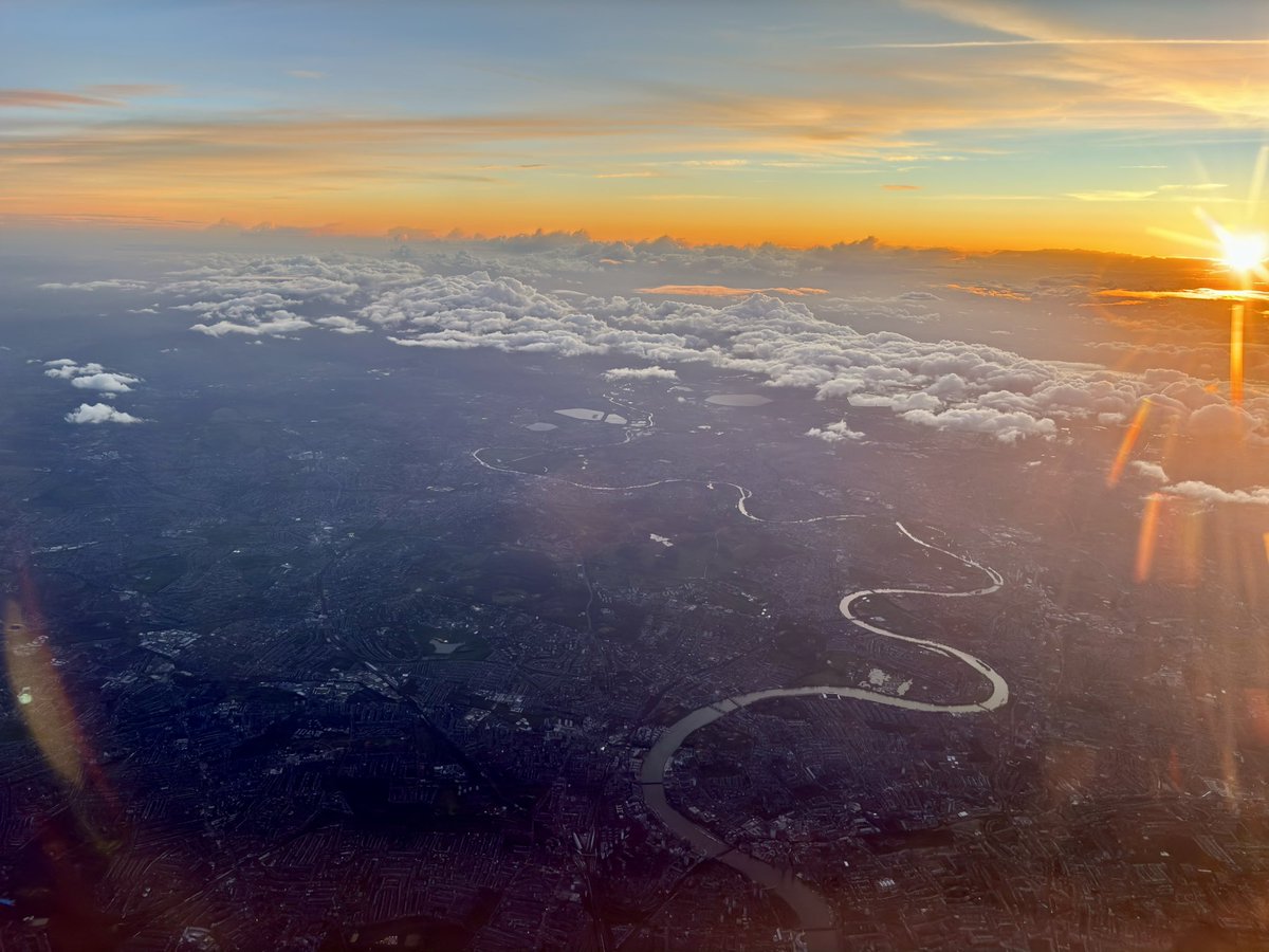 Jgoat1988's tweet image. Have been lucky to experience some memorable times over the past couple of weeks. Looking forward to a busy year of it. 🛩️ #learjet45 #learjet75