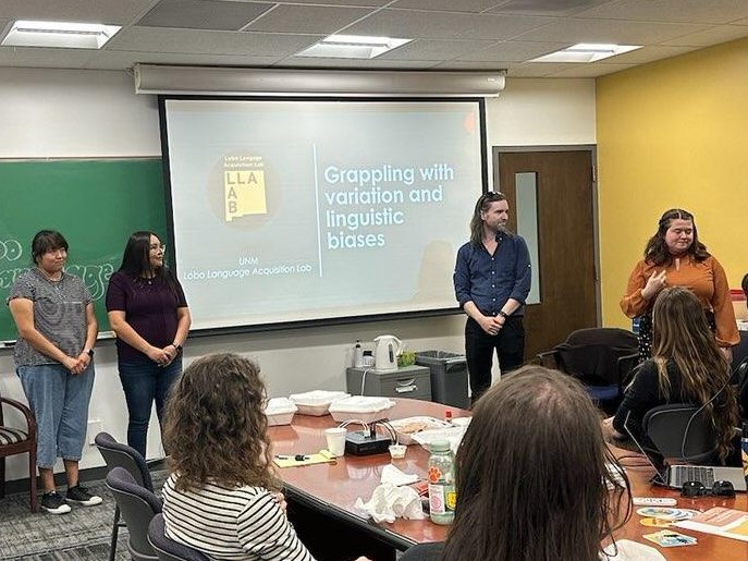 LoboLanguage's tweet image. At our lab meeting today, lab members Evelyna Johnson, Devin Tankersley, Rikki Farrell &amp;amp; Kayleigh Russell presented &quot;Grappling with variation and linguistic biases&quot;. This workshop was created for professionals who work with deaf and hard-of-hearing students. Great job team🎉
