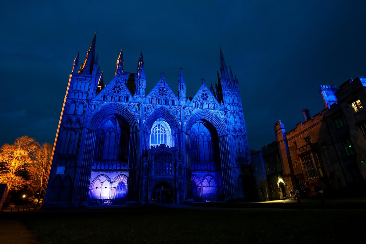 📷💙 Peterborough Cathedral has been lit up in blue in support of the Football Club. Thank you for your support @pborocathedral. #pufc